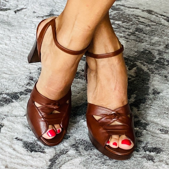 Beautiful CELINE platform sandals 🔥 - Picture 3 of 16